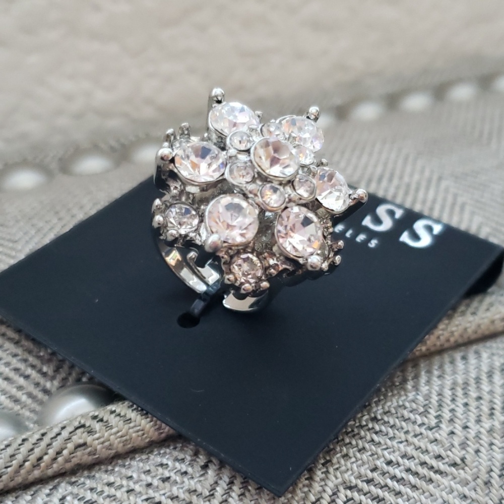 Guess ring - Picture 3 of 4